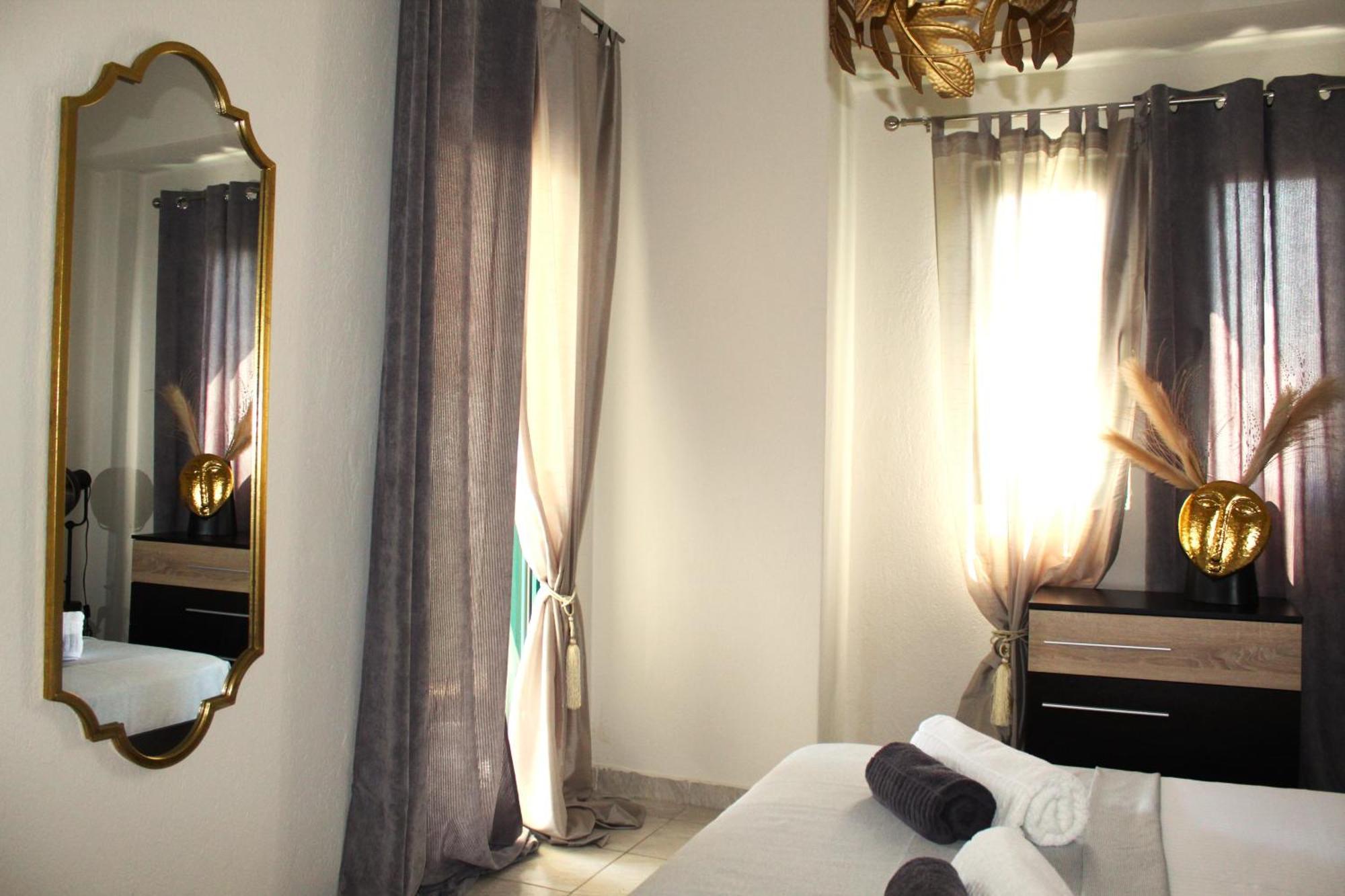 Azure Bliss Suites Nikiti  Exterior photo